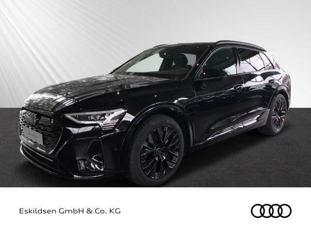 Zwart Gebruikt 2023 Audi Q8 e-tron Advanced Plus SUV | € 58.579 (Duur) - Afbeelding 1/4
