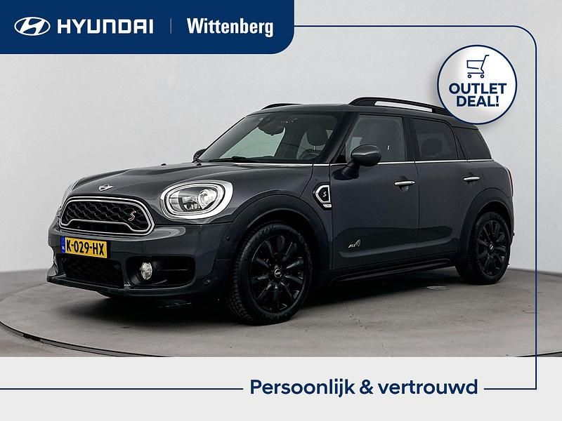 Grijs Occasion 2017 Mini Cooper S Countryman Chili SUV | € 19.400 (Eerlijke prijs) - Afbeelding 1/4