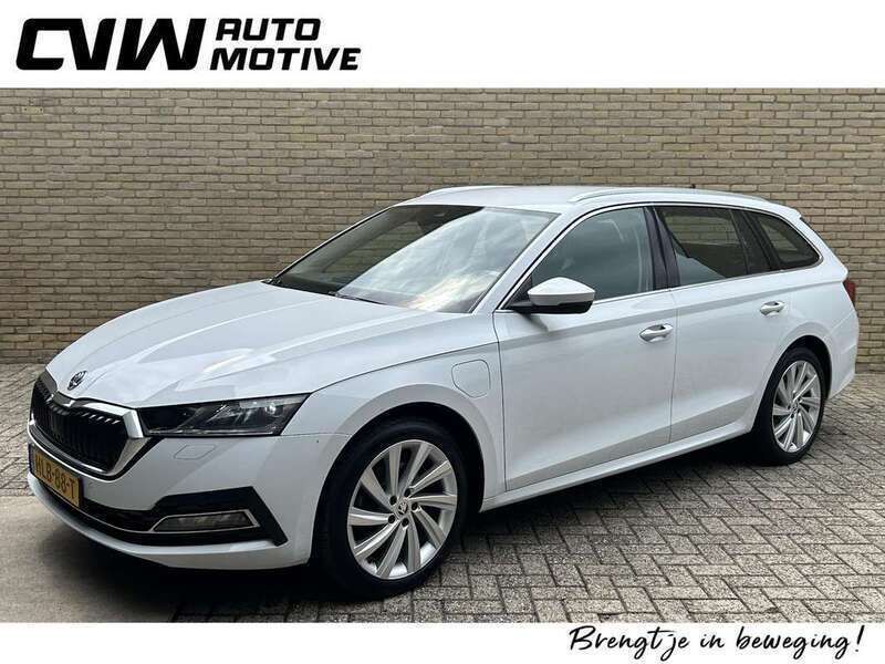 Wit Gebruikt 2021 Skoda Octavia Business Line Stationwagen | € 18.900 (Goede deal) - Afbeelding 1/4