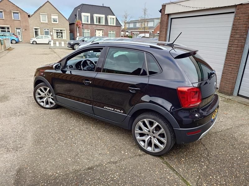 Occasion VW Polo Cross 90 PK (66 kW) 2015 Zwart Hatchback