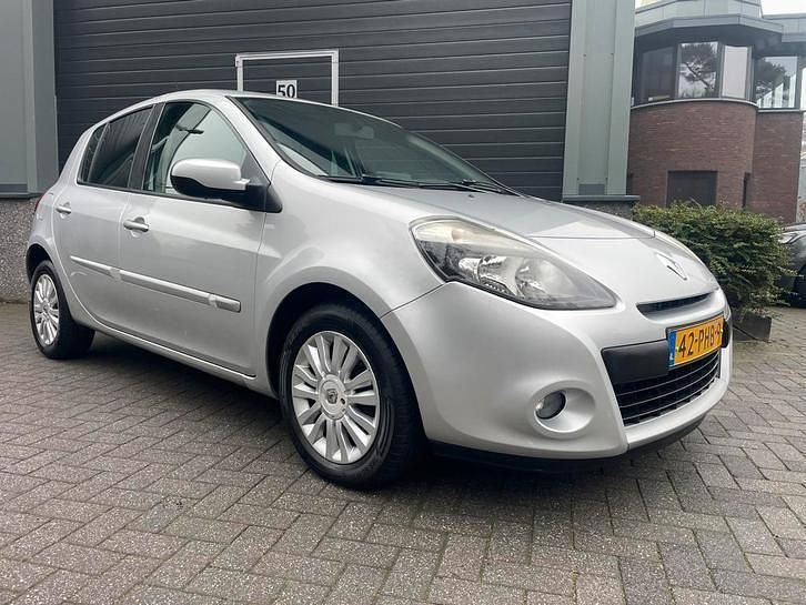 Occasion Renault Clio R.S. 100 PK (73 kW) 2011 Hatchback