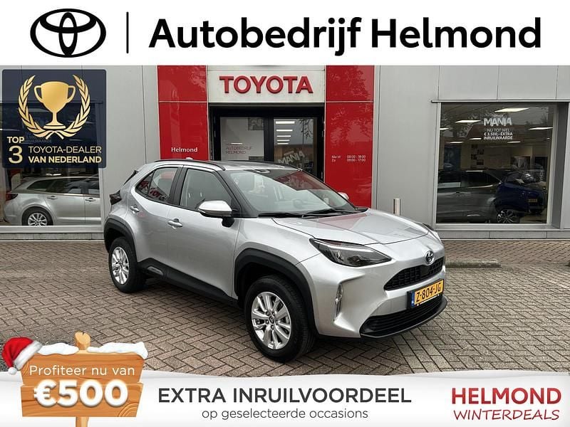 Grijs Gebruikt 2024 Toyota Yaris Cross Active SUV | € 29.299 (Eerlijke prijs) - Afbeelding 1/4