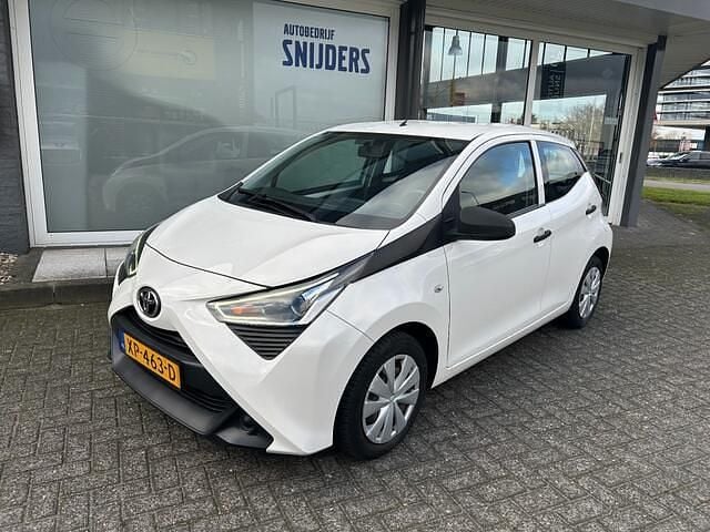 Wit Gebruikt 2019 Toyota Aygo Hatchback | € 7.950 (Goede deal) - Afbeelding 1/4