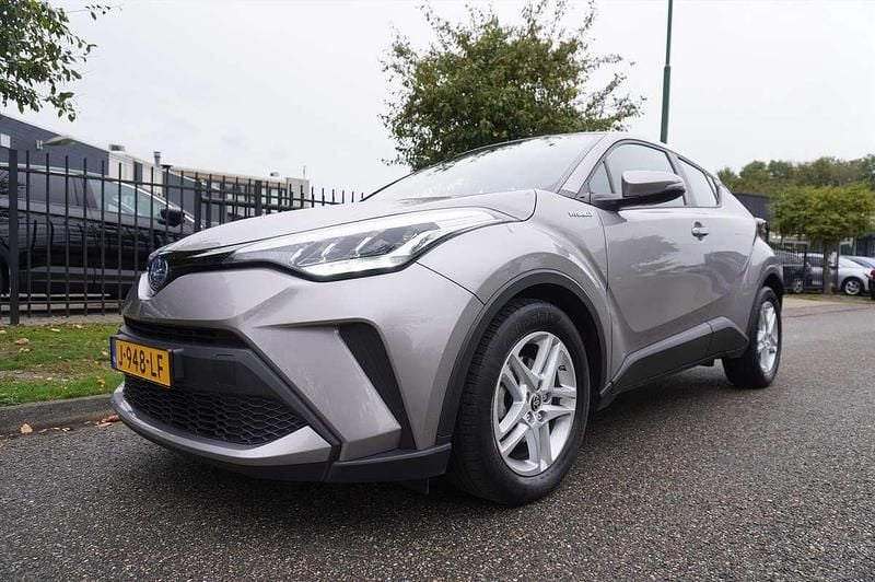 Grijs Occasion 2020 Toyota C-HR Active SUV | € 19.945 (Goede deal) - Afbeelding 1/4