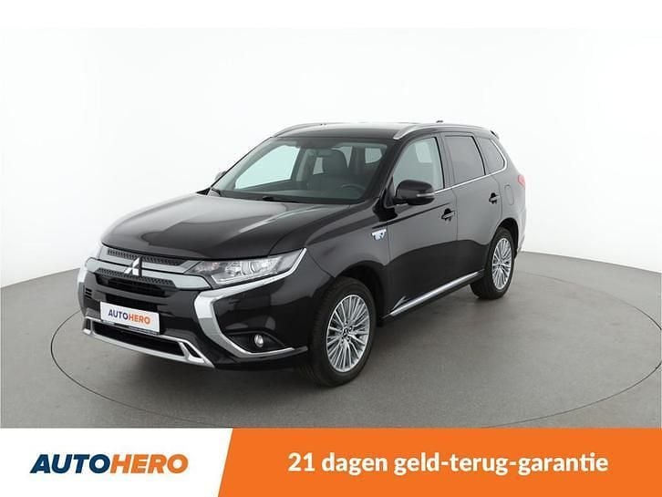Gebruikt 2020 Mitsubishi Outlander SUV | € 24.049 (Eerlijke prijs) - Afbeelding 1/4