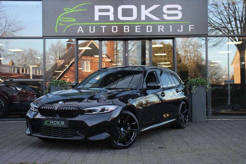Zwart, metallic lak Gebruikt 2022 BMW 320 Executive Stationwagen | € 40.950 (Eerlijke prijs) - Afbeelding 1/4