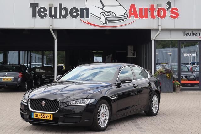 Zwart Gebruikt 2018 Jaguar XE R-Sport Sedan | € 14.895 (Eerlijke prijs) - Afbeelding 1/4