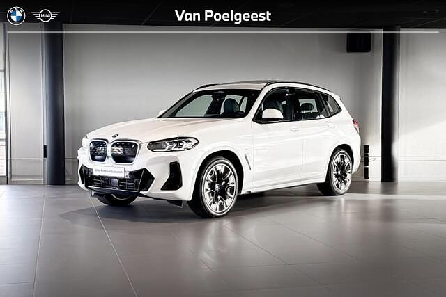 Wit Gebruikt 2024 BMW iX3 Executive SUV | € 53.900 (Eerlijke prijs) - Afbeelding 1/4