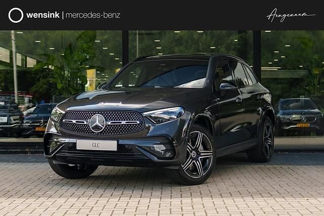 Grijs Nieuw 2025 Mercedes GLC400d Sport Edition SUV | € 80.160 (Super prijs) - Afbeelding 1/4