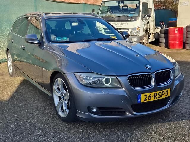 Occasion BMW 320 Efficient Dynamics 163 PK (119 kW) 2011 Grijs (metallic) Stationwagen