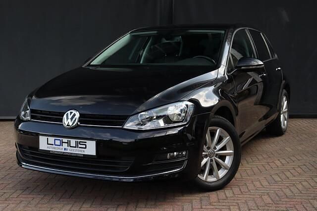 Zwart Gebruikt 2015 VW Golf VII LOUNGE Hatchback | € 12.650 (Eerlijke prijs) - Afbeelding 1/4