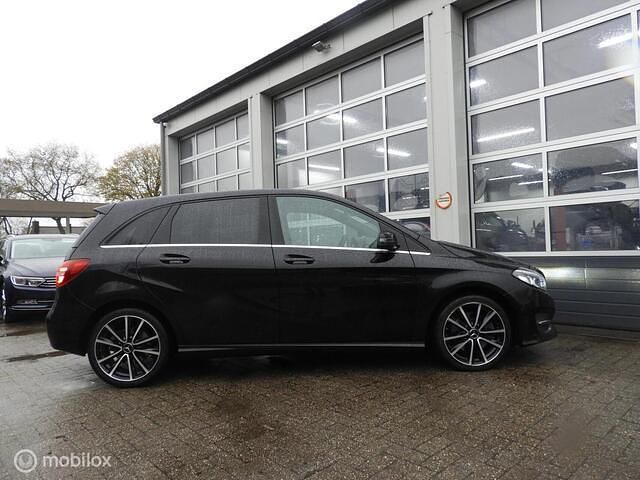 Occasion Mercedes B250 Prestige 211 PK (155 kW) 2015 Zwart MPV