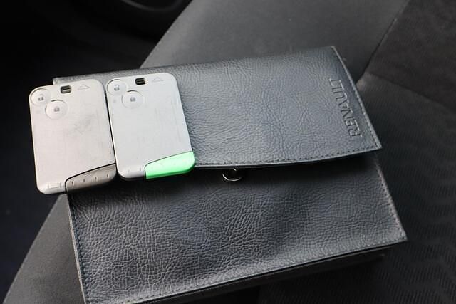 Occasion Renault Espace Expression 136 PK (100 kW) 2007 Grijs MPV