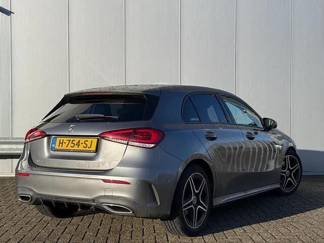 Occasion Mercedes A180 Business 136 PK (100 kW) 2020 Grijs (metallic) Hatchback