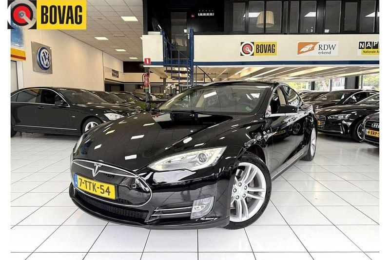 Zwart Gebruikt 2014 Tesla Model S Sedan | € 14.950 (Super prijs) - Afbeelding 1/4