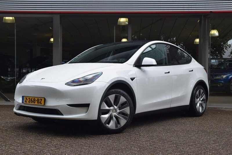 Wit Gebruikt 2024 Tesla Model Y SUV | € 34.500 (Goede deal) - Afbeelding 1/4