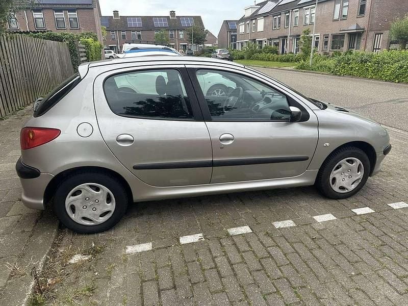 Occasion Peugeot 206 88 PK (64 kW) 2005 Sedan