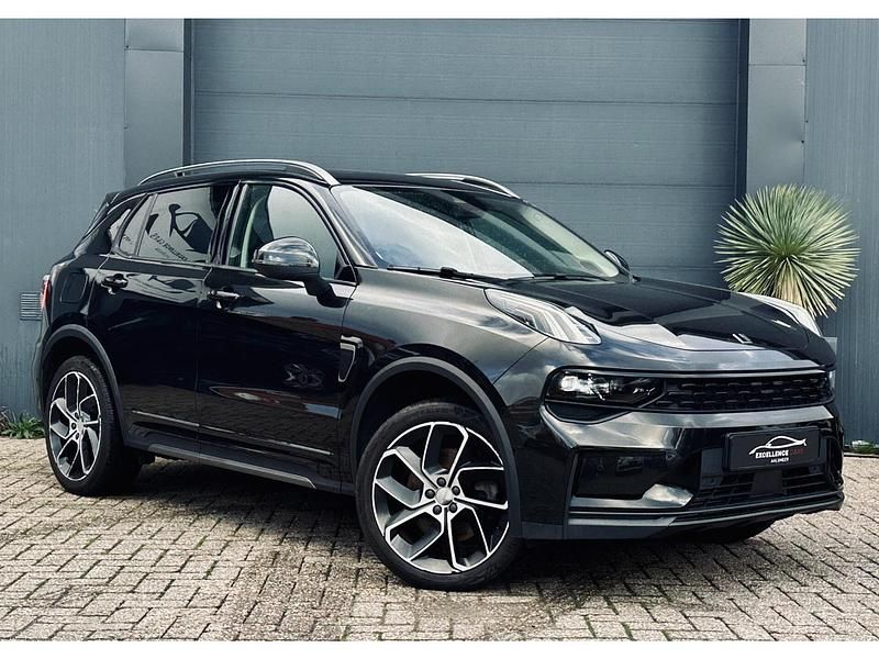 Zwart Gebruikt 2021 Lynk & Co 01 SUV | € 21.950 (Eerlijke prijs) - Afbeelding 1/4
