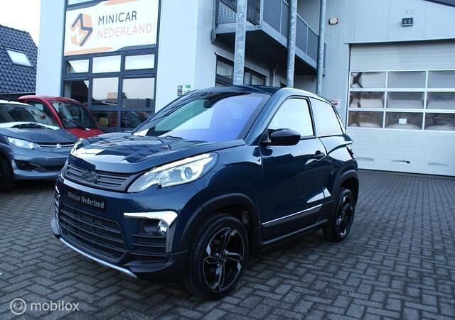 Blauw Occasion 2023 Ligier JS60 Hatchback | € 16.750 (Eerlijke prijs) - Afbeelding 1/4