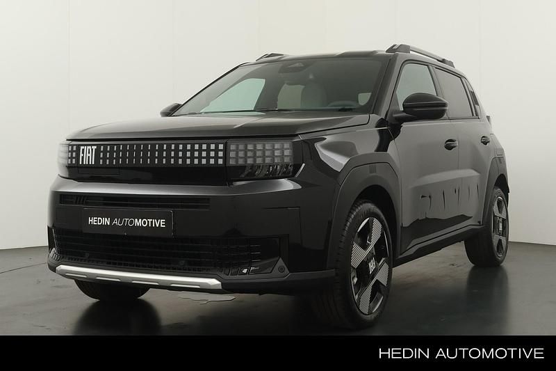 Zwart Nieuw 2025 Fiat Grande Panda La Prima SUV | € 30.139 - Afbeelding 1/4
