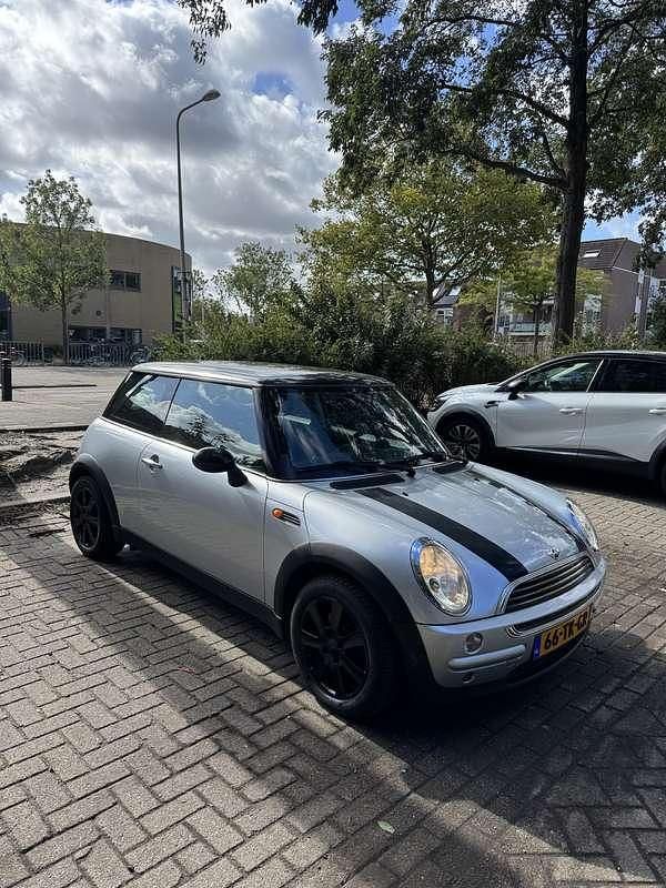 Grijs Gebruikt 2002 Mini Cooper Salt Hatchback | € 899 (Super prijs) - Afbeelding 1/4