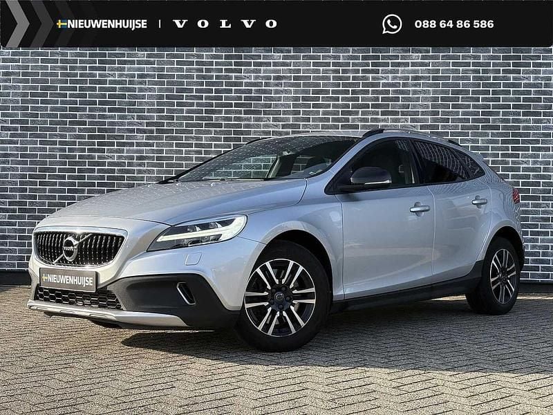 Occasion 2017 Volvo V40 CC Momentum Stationwagen | € 17.899 (Goede deal) - Afbeelding 1/4