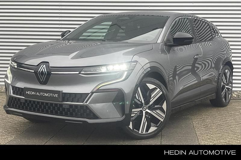 Zilver Nieuw 2025 Renault Megane E-Tech Iconic Hatchback | € 44.450 - Afbeelding 1/3