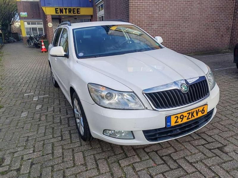 Occasion Skoda Octavia 122 PK (89 kW) 2013 Wit Sedan