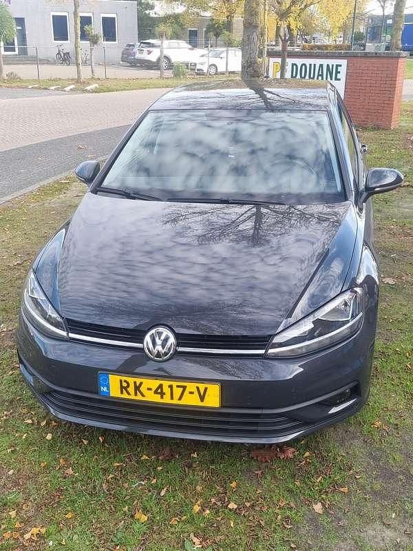 Grijs Gebruikt 2018 VW Golf VII Trendline Stationwagen | € 14.000 (Eerlijke prijs) - Afbeelding 1/4