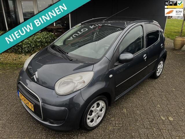Grijs Gebruikt 2011 Citroën C1 Exclusive Hatchback | € 3.950 (Eerlijke prijs) - Afbeelding 1/4