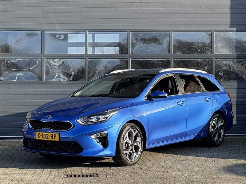 Blauw Gebruikt 2020 Kia Ceed Sportswagon Stationwagen | € 23.999 (Iets duurder) - Afbeelding 1/3
