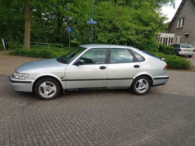 Grijs Gebruikt 1998 Saab 9-3 Hatchback | € 495 - Afbeelding 1/4