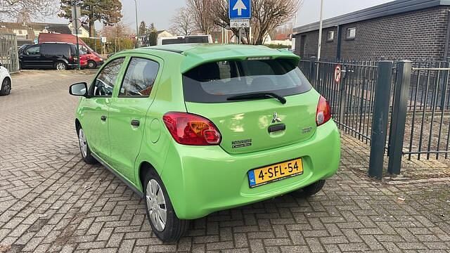 Occasion Mitsubishi Space Star Inform 71 PK (52 kW) 2013 Groen (metallic) Hatchback