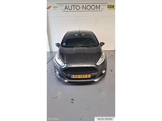 Occasion Ford Fiesta ST-Line 101 PK (74 kW) 2016 Grijs Hatchback