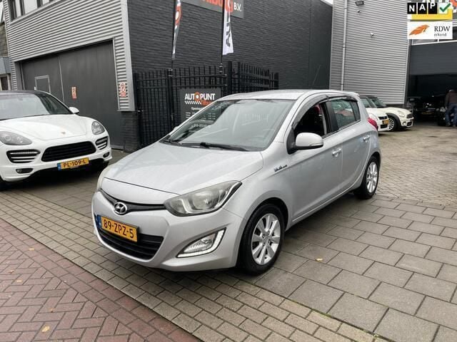 Occasion Hyundai i20 86 PK (63 kW) 2013 Grijs Hatchback