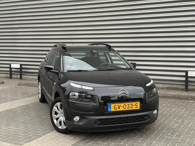 Zwart Gebruikt 2015 Citroën C4 Cactus Feel Hatchback | € 4.950 (Goede deal) - Afbeelding 1/4