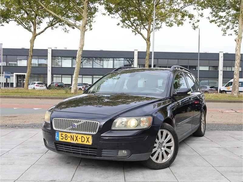 Zwart Gebruikt 2004 Volvo V50 Stationwagen | € 1.000 (Eerlijke prijs) - Afbeelding 1/4