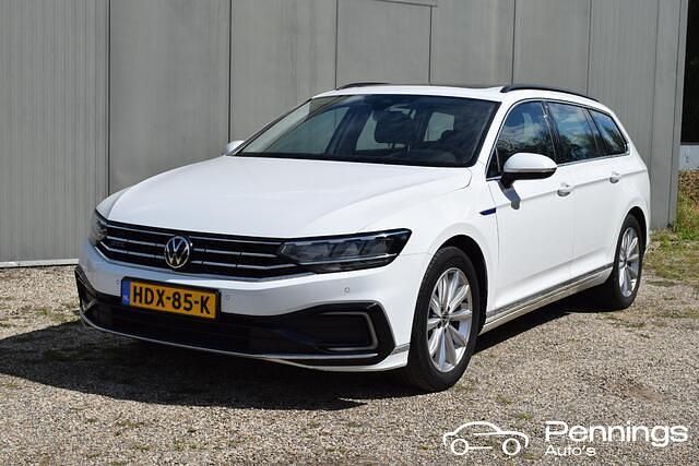 Wit Occasion 2021 VW Passat Business Stationwagen | € 20.750 (Eerlijke prijs) - Afbeelding 1/4