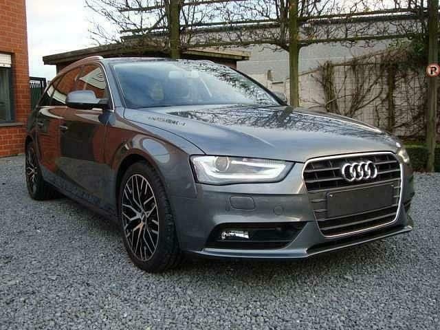 Grijs Gebruikt 2015 Audi A4 Stationwagen | € 18.345 (Eerlijke prijs) - Afbeelding 1/4