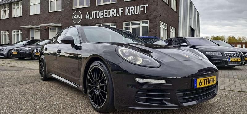 Occasion Porsche Panamera 334 PK (245 kW) 2014 Zwart Sedan