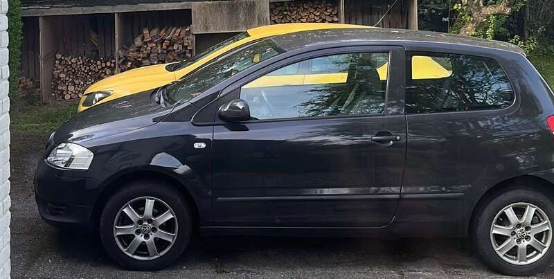 Grijs Gebruikt 2006 VW Fox Trendline Hatchback | € 1.200 (Eerlijke prijs) - Afbeelding 1/4