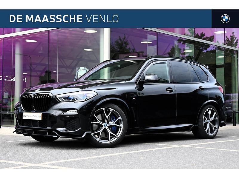 Zwart Gebruikt 2020 BMW X5 Executive SUV | € 57.550 (Iets duurder) - Afbeelding 1/4