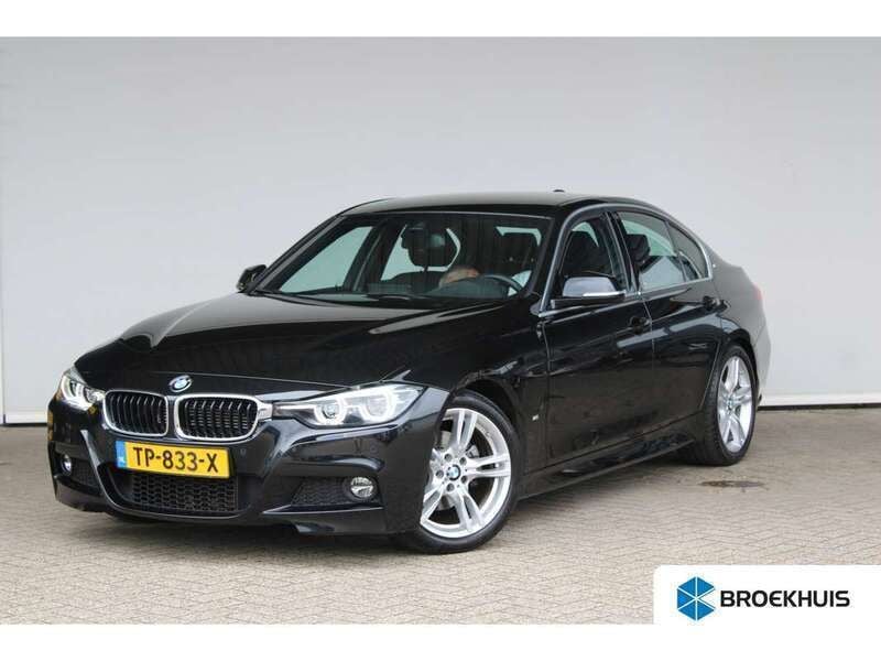 Zwart, metallic lak Gebruikt 2018 BMW 330e Executive Sedan | € 23.900 (Super prijs) - Afbeelding 1/4