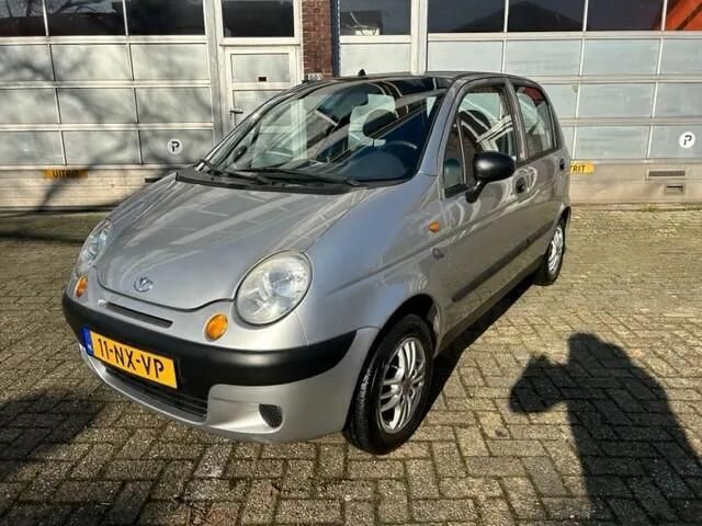 Grijs Gebruikt 2004 Chevrolet Matiz Hatchback | € 1.750 (Iets duurder) - Afbeelding 1/4