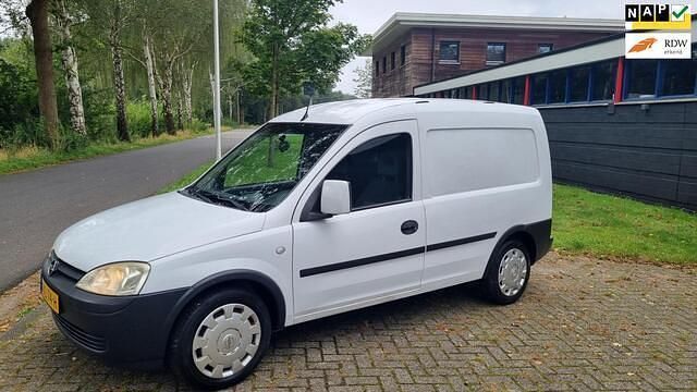 Wit Gebruikt 2007 Opel Combo MPV | € 999 - Afbeelding 1/1