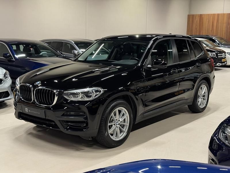 Zwart Gebruikt 2020 BMW X3 Executive SUV | € 30.950 (Goede deal) - Afbeelding 1/4