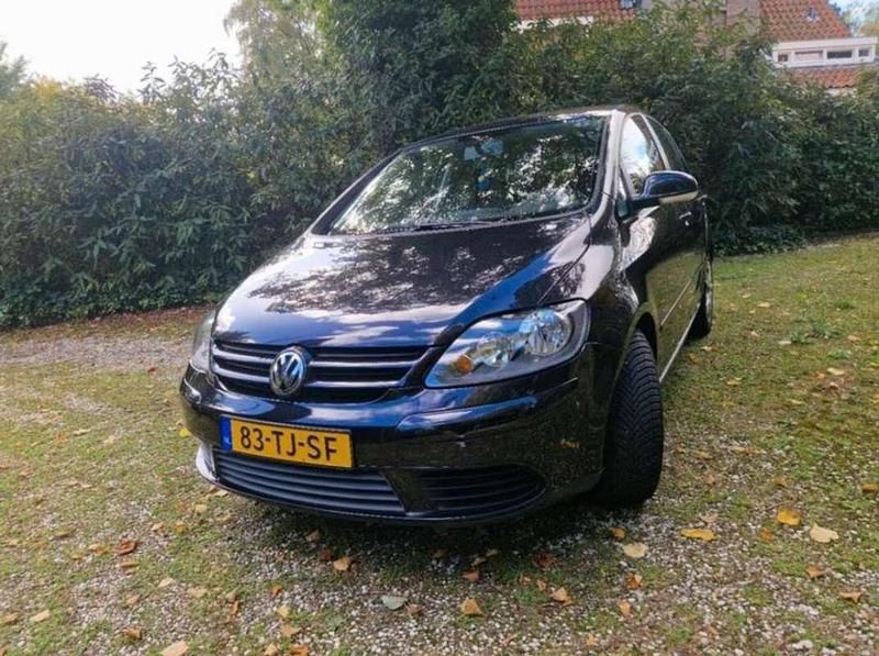 Zwart Gebruikt 2006 VW Golf Plus Trendline MPV | € 5.500 (Duur) - Afbeelding 1/4