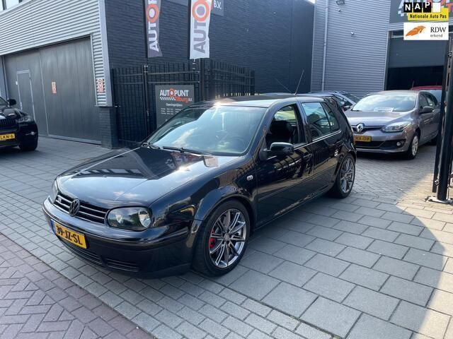Zwart Gebruikt 2002 VW Golf IV Highline Hatchback | € 2.999 (Eerlijke prijs) - Afbeelding 1/4
