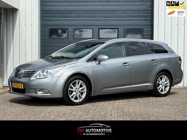 Grijs Gebruikt 2011 Toyota Avensis Business Edition Stationwagen | € 7.950 (Eerlijke prijs) - Afbeelding 1/4