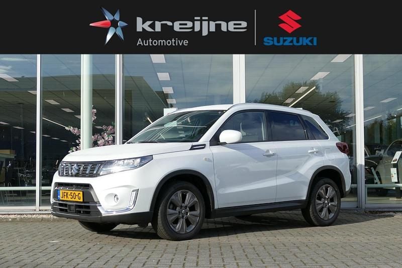 Wit Gebruikt 2023 Suzuki Vitara SUV | € 25.925 (Eerlijke prijs) - Afbeelding 1/4